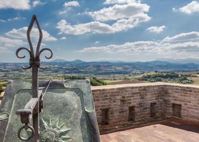 Marcheamore - Torre Da Bora- Luxurioeser Mittelalterlicher Turm By Interhome * Magliano di Tenna