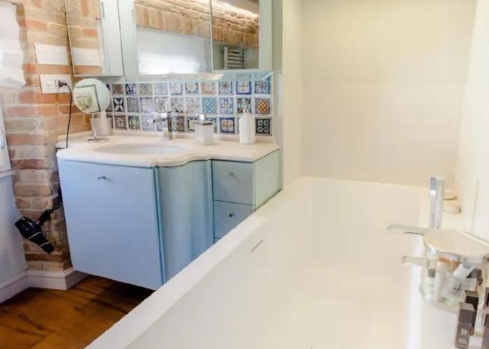 펜션 Marcheamore - Torre Da Bora- Luxurioeser Mittelalterlicher Turm By Interhome *